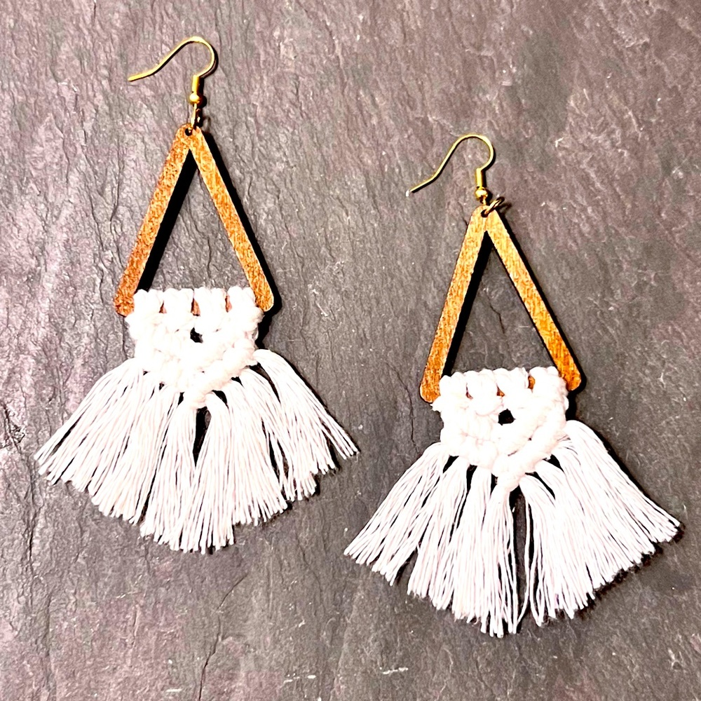 🍒3/$30 New Boho Macrame Earrings